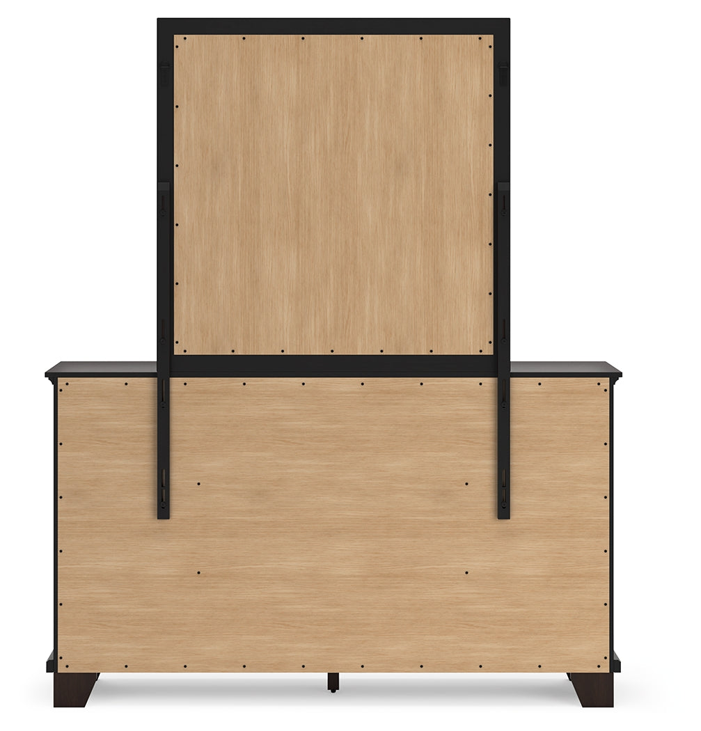Covetown Queen Panel Bed, Dresser, Mirror and Nightstand