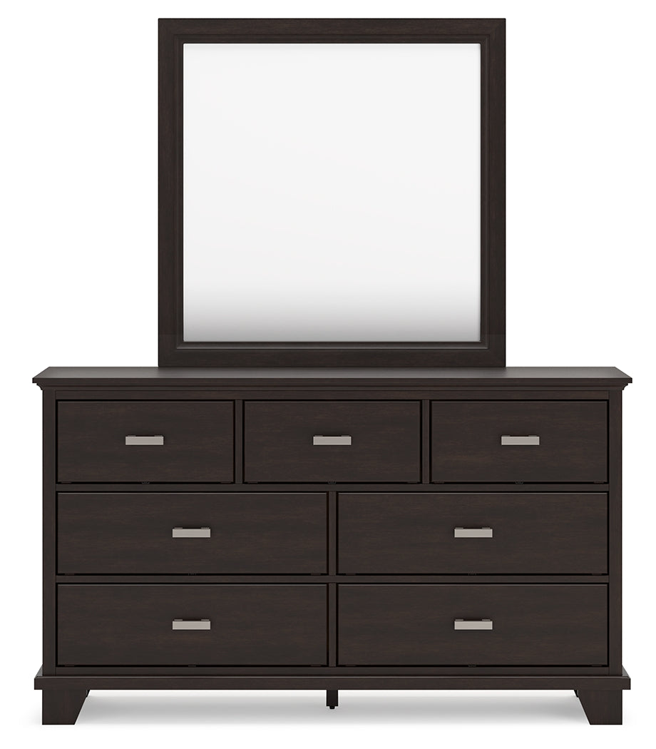 Covetown Queen Panel Bed, Dresser, Mirror and Nightstand